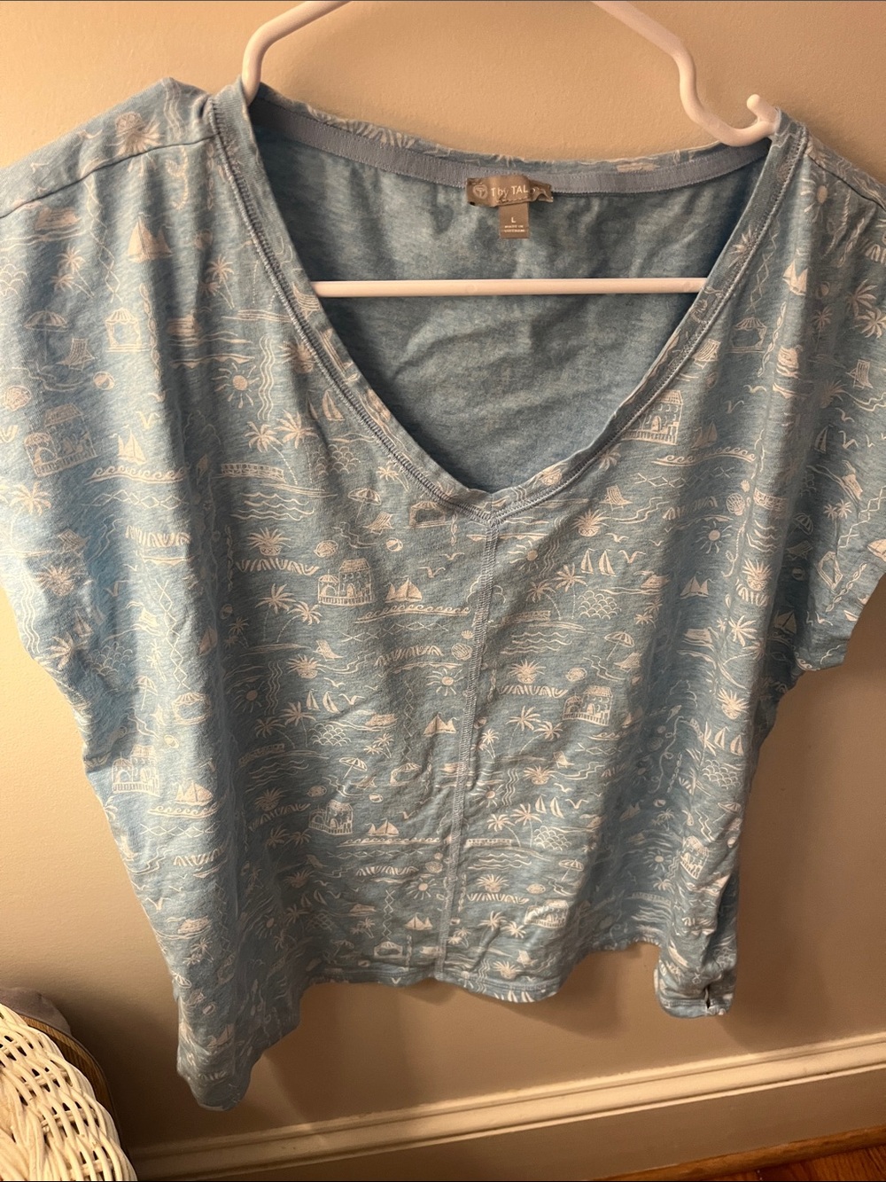 Talbots Light Blue V-Neck Short Sleeve Tee with White Print/ Nautical Print/L